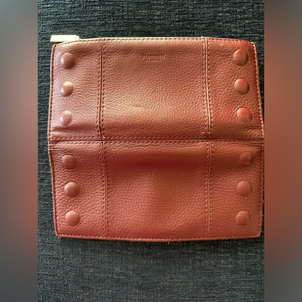 💯 Authentic Hammitt wallet
